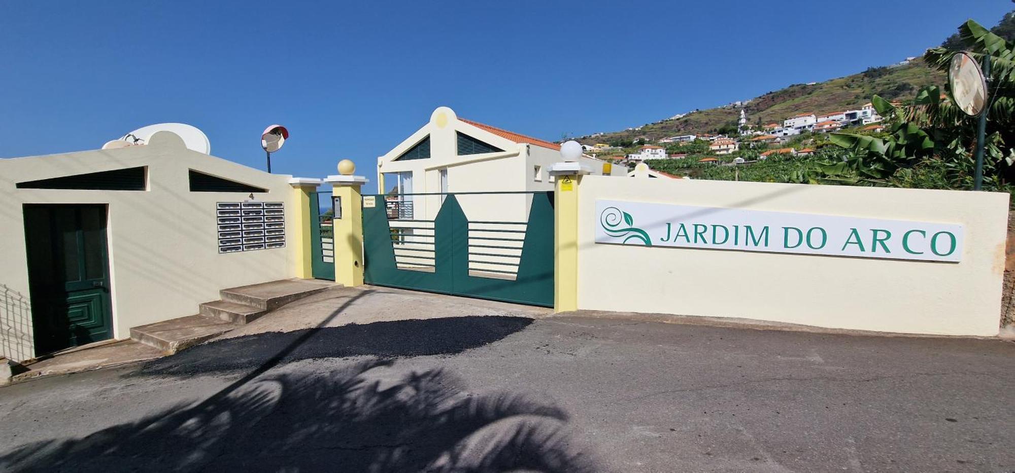 Sunny Arco Retreat Apartment Arco da Calheta  Luaran gambar